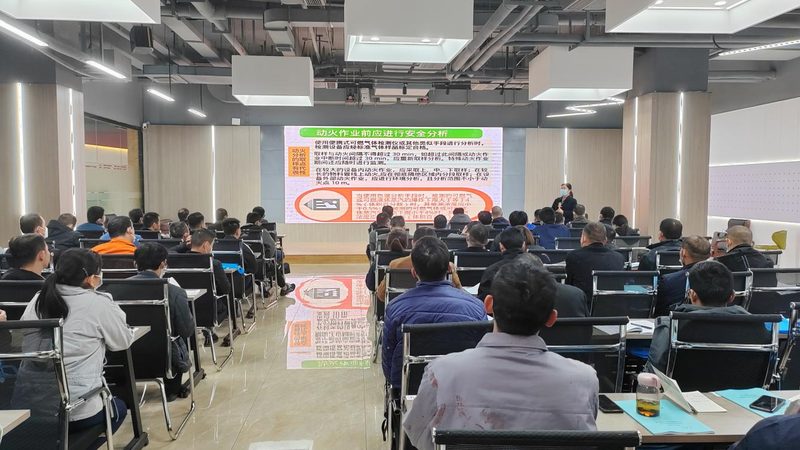 上海管理培训公司：揭秘其优缺点，助您明智选择